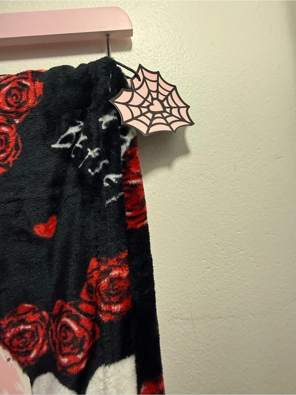 Betsey Johnson Halloween  “Lovers” Skeleton Rose Ultra Soft Plush Throw Blanket